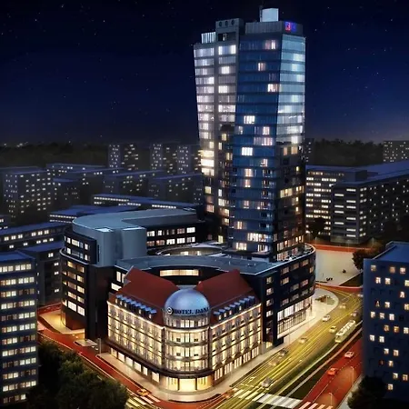 Lägenhet Hanza Tower De Lux