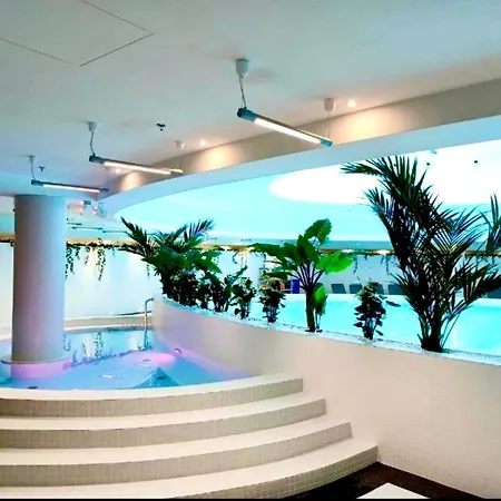 Hanza Tower De Lux Lägenhet *