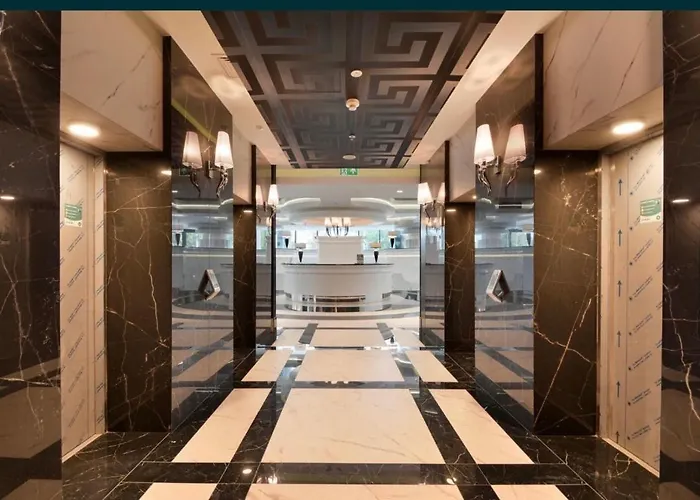 Apartment Hanza Tower De Lux